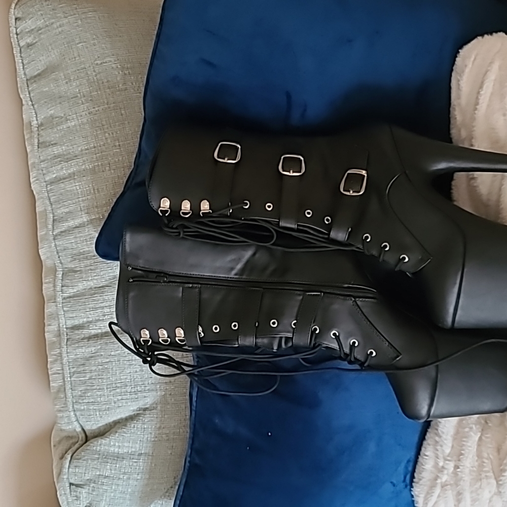 Womens 6 inch Platform Boots